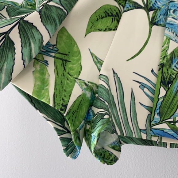 Lucy Paris sleeveless romper tropical Palm tree print deep v cutout back size XS - Picture 4 of 8